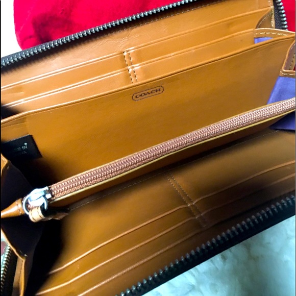 Vintage Coach Calfskin Leather zip long wallet - Picture 7 of 10
